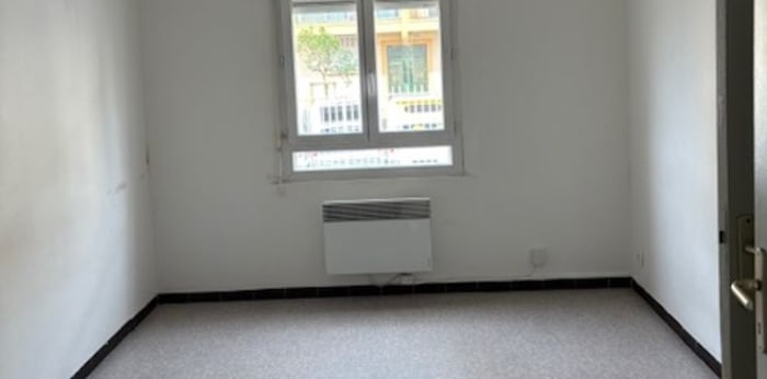 Image 3 sur 5 - Appartement  ·  Location · Perpignan (66000) · 3 pièces · 52m²