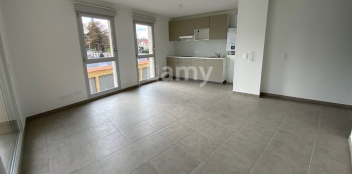 Image 2 sur 15 - Appartement  ·  Location · La Verpilliere (38290) · 3 pièces · 63m²