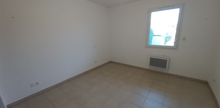 Image 5 sur 9 - Appartement  ·  Location · Vias (34450) · 2 pièces · 51m²