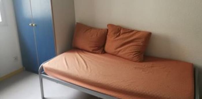 Image 2 sur 7 - Appartement  ·  Location · Lille (59800) · 1 pièce · 18m²