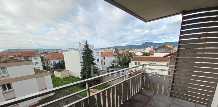 Image 4 sur 9 - Appartement  ·  Location · Clermont Ferrand (63000) · 3 pièces · 63m²