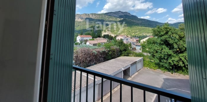 Image 6 sur 8 - Appartement  ·  Location · Sisteron (04200) · 4 pièces · 95m²