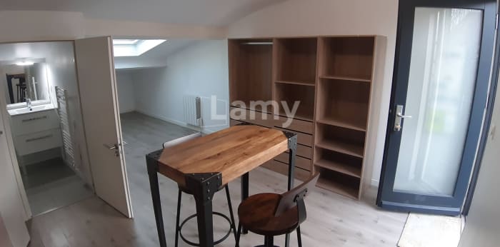 Image 4 sur 11 - Appartement  ·  Location · Decines Charpieu (69150) · 1 pièce · 17m²