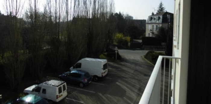 Image 1 sur 11 - Appartement  ·  Location · Dole (39100) · 3 pièces · 63m²