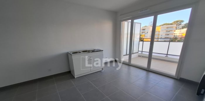 Image 4 sur 11 - Appartement  ·  Location · Marseille (13013) · 2 pièces · 41m²