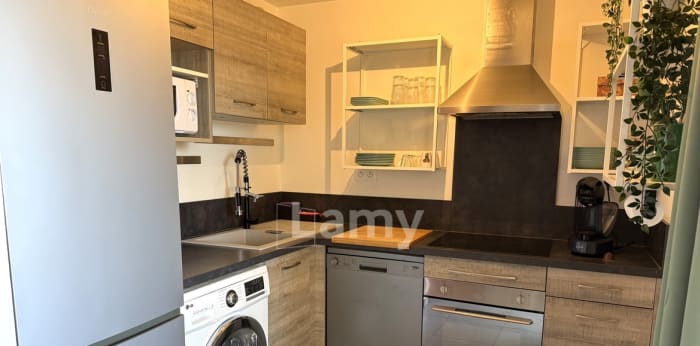 Image 8 sur 13 - Appartement  ·  Location · Salon De Provence (13300) · 2 pièces · 38m²