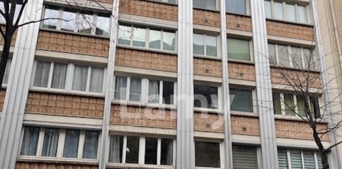 Image 1 sur 6 - Parking/box  ·  Location · Paris (75012) · 12m²