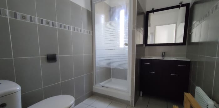 Image 6 sur 9 - Appartement  ·  Location · Marseille (13005) · 2 pièces · 39m²