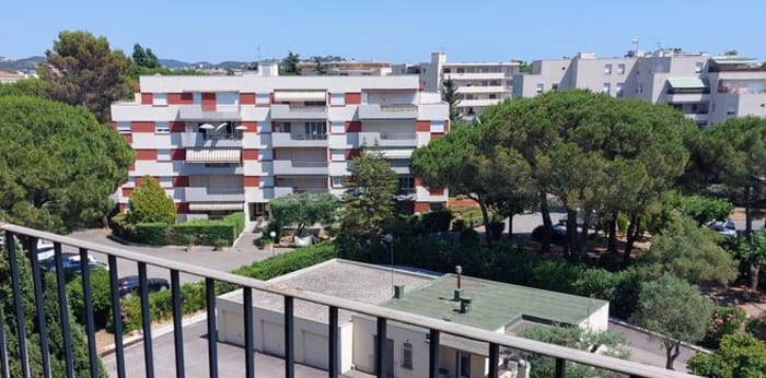 Image 9 sur 11 - Appartement  ·  Location · Frejus (83600) · 4 pièces