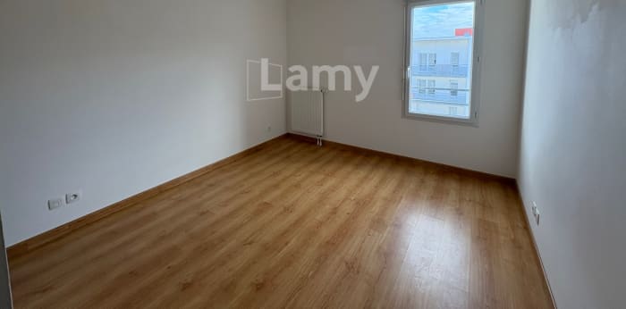 Image 4 sur 8 - Appartement  ·  Location · Rennes (35000) · 3 pièces · 64m²