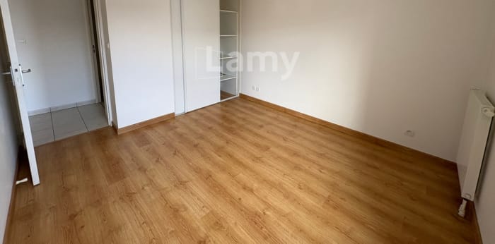 Image 5 sur 8 - Appartement  ·  Location · Rennes (35000) · 3 pièces · 64m²
