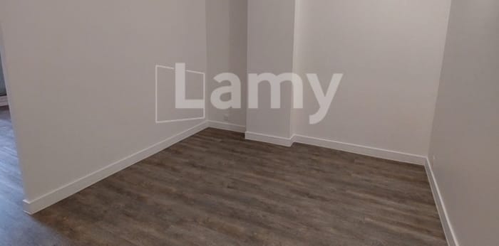 Image 5 sur 9 - Appartement  ·  Location · Longjumeau (91160) · 1 pièce · 38m²