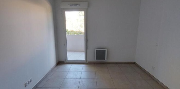 Image 7 sur 12 - Appartement  ·  Location · Nimes (30900) · 2 pièces · 44m²