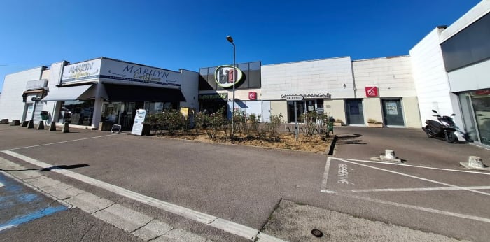 Image 7 sur 8 - Bureaux  ·  Location · St Georges Sur Baulche (89000) · 47m²