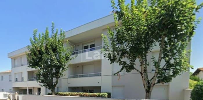 Image 1 sur 5 - Appartement  ·  Location · Bruges (33520) · 2 pièces · 49m²