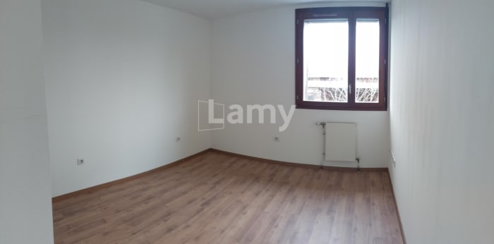 Image 4 sur 12 - Appartement  ·  Location · Nancy (54100) · 3 pièces · 81m²