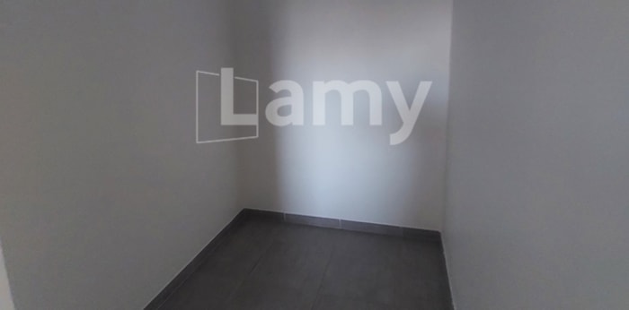 Image 14 sur 21 - Appartement  ·  Location · Nimes (30900) · 3 pièces · 60m²