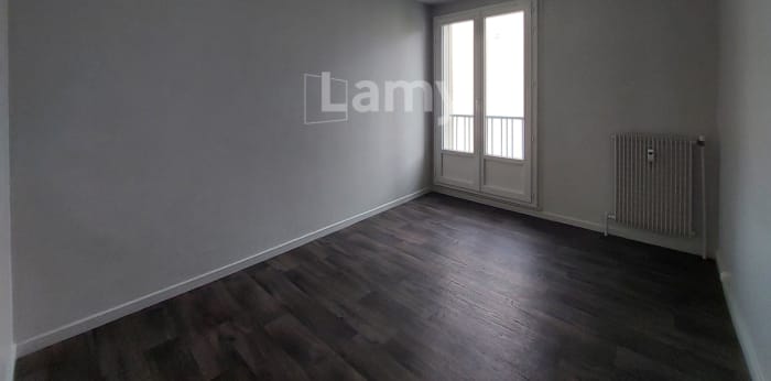 Image 6 sur 9 - Appartement  ·  Location · St Martin D Heres (38400) · 2 pièces · 51m²