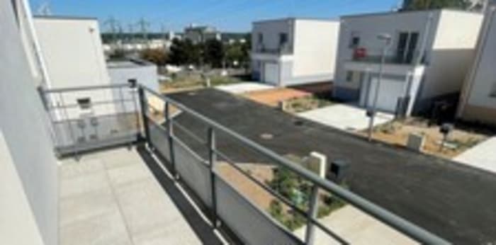 Image 1 sur 11 - Maison/villa  ·  Location · Grand Couronne (76530) · 4 pièces · 86m²