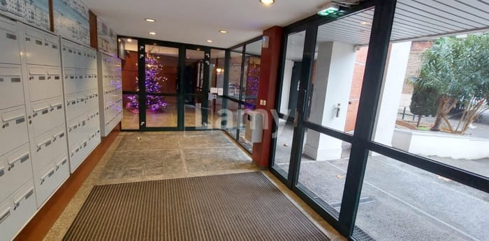 Image 4 sur 8 - Appartement  ·  Location · Toulouse (31000) · 1 pièce · 32m²