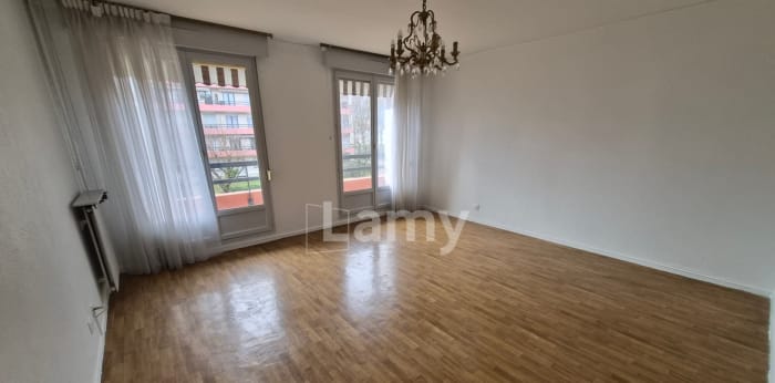 Image 1 sur 13 - Appartement  ·  Location · Sens (89100) · 2 pièces · 56m²