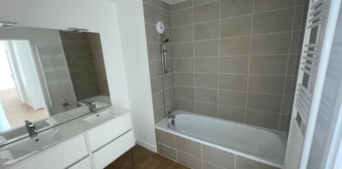 Image 5 sur 8 - Appartement  ·  Location · Notre Dame De Bondeville (76960) · 3 pièces · 65m²
