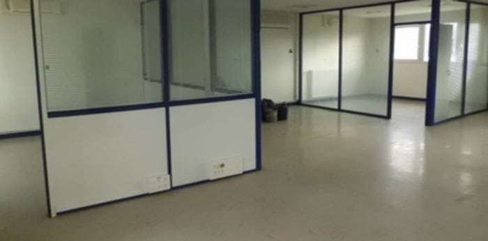 Image 3 sur 6 - Bureaux  ·  Location · Ecole Valentin (25480) · 2 pièces · 163m²