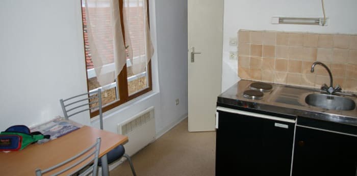 Image 2 sur 4 - Appartement  ·  Location · Besancon (25000) · 1 pièce · 12m²