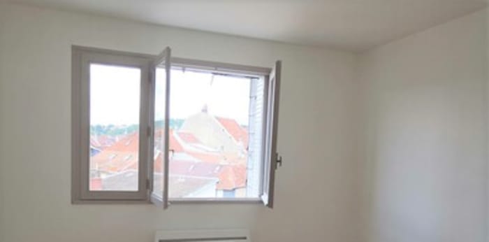 Image 7 sur 7 - Appartement  ·  Location · Lons Le Saunier (39000) · 5 pièces · 120m²