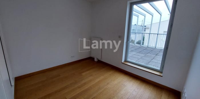 Image 7 sur 13 - Maison/villa  ·  Location · Epernay (51200) · 5 pièces · 119m²