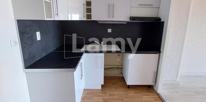 Image 6 sur 9 - Appartement  ·  Location · Les Sables D Olonne (85100) · 2 pièces · 55m²