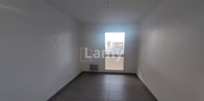 Image 10 sur 21 - Appartement  ·  Location · Nimes (30900) · 3 pièces · 60m²