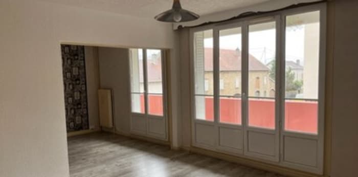 Image 1 sur 8 - Appartement  ·  Location · Besancon (25000) · 4 pièces · 73m²