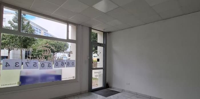 Image 4 sur 12 - Local  ·  Location · Strasbourg (67100) · 43m²