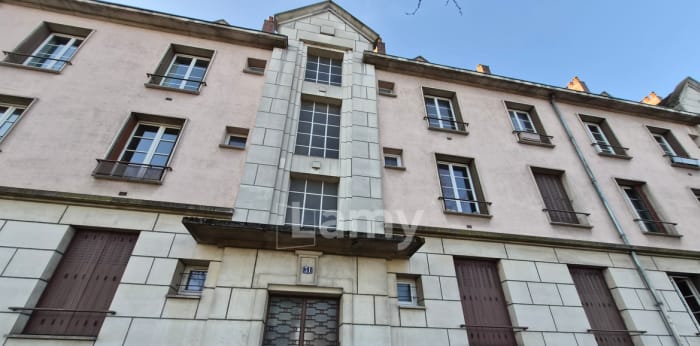 Image 8 sur 10 - Appartement  ·  Location · Auxerre (89000) · 3 pièces · 72m²