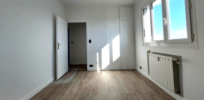 Image 5 sur 15 - Appartement  ·  Location · Limoges (87000) · 5 pièces · 137m²