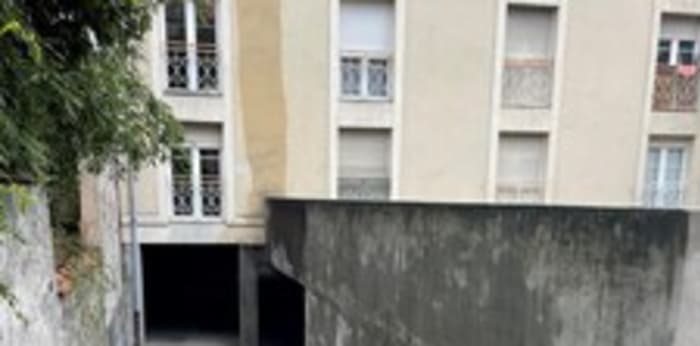 Image 3 sur 3 - Parking/box  ·  Location · Bordeaux (33000) · 1m²