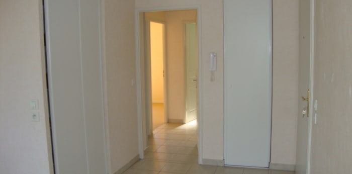 Image 7 sur 9 - Appartement  ·  Location · St Georges Sur Baulche (89000) · 3 pièces · 70m²