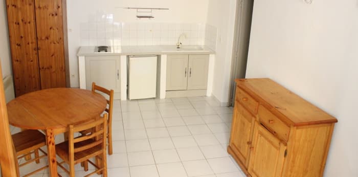 Image 1 sur 5 - Appartement  ·  Location · Aix En Provence (13100) · 1 pièce · 26m²
