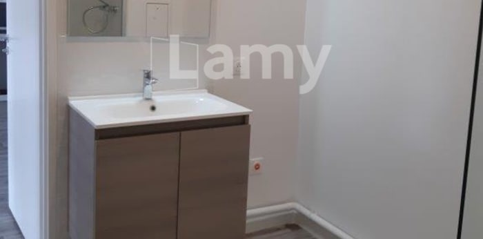 Image 6 sur 7 - Appartement  ·  Location · Corbeil Essonnes (91100) · 2 pièces · 42m²
