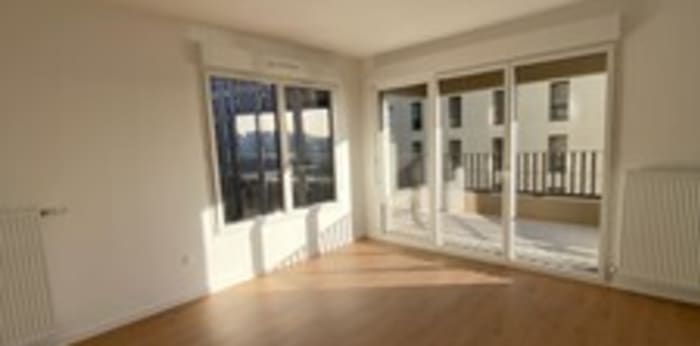 Image 1 sur 6 - Appartement  ·  Location · Ivry Sur Seine (94200) · 2 pièces · 47m²