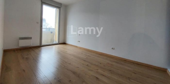 Image 10 sur 18 - Appartement  ·  Location · Toulouse (31200) · 4 pièces · 84m²