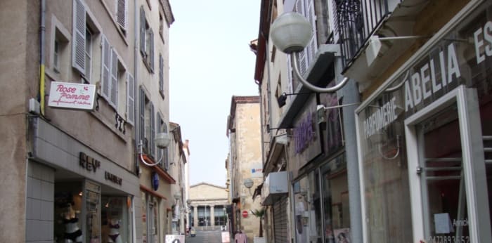 Image 1 sur 6 - Appartement  ·  Location · Issoire (63500) · 2 pièces · 38m²