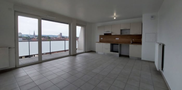 Image 1 sur 8 - Appartement  ·  Location · Mulhouse (68200) · 4 pièces · 79m²