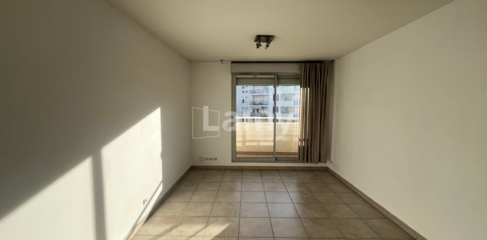 Image 8 sur 11 - Appartement  ·  Location · Marseille (13008) · 2 pièces · 50m²