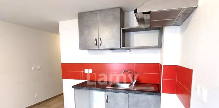 Image 4 sur 9 - Appartement  ·  Location · Digne Les Bains (04000) · 2 pièces · 38m²