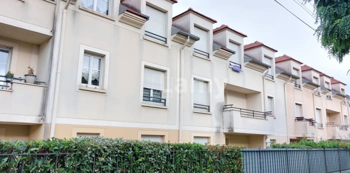 Image 1 sur 6 - Appartement  ·  Location · Pontault Combault (77340) · 3 pièces