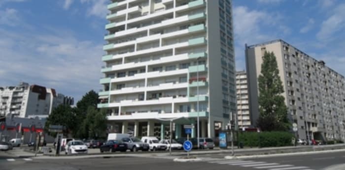 Image 1 sur 1 - Parking/box  ·  Location · Besancon (25000) · 12m²