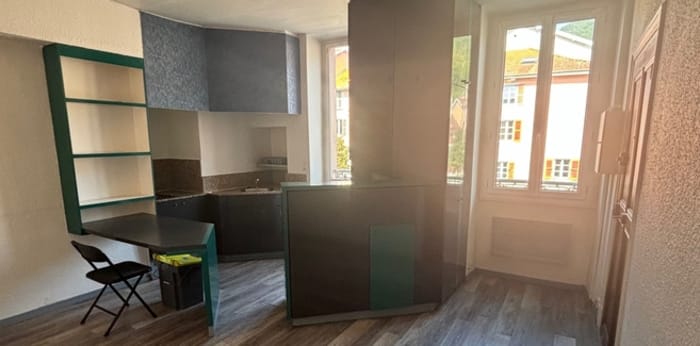 Image 2 sur 11 - Appartement  ·  Location · Voiron (38500) · 1 pièce · 30m²