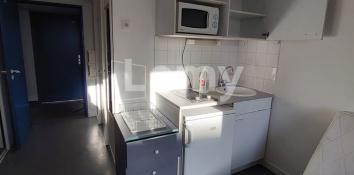 Image 2 sur 5 - Appartement  ·  Location · Nantes (44000) · 1 pièce · 19m²